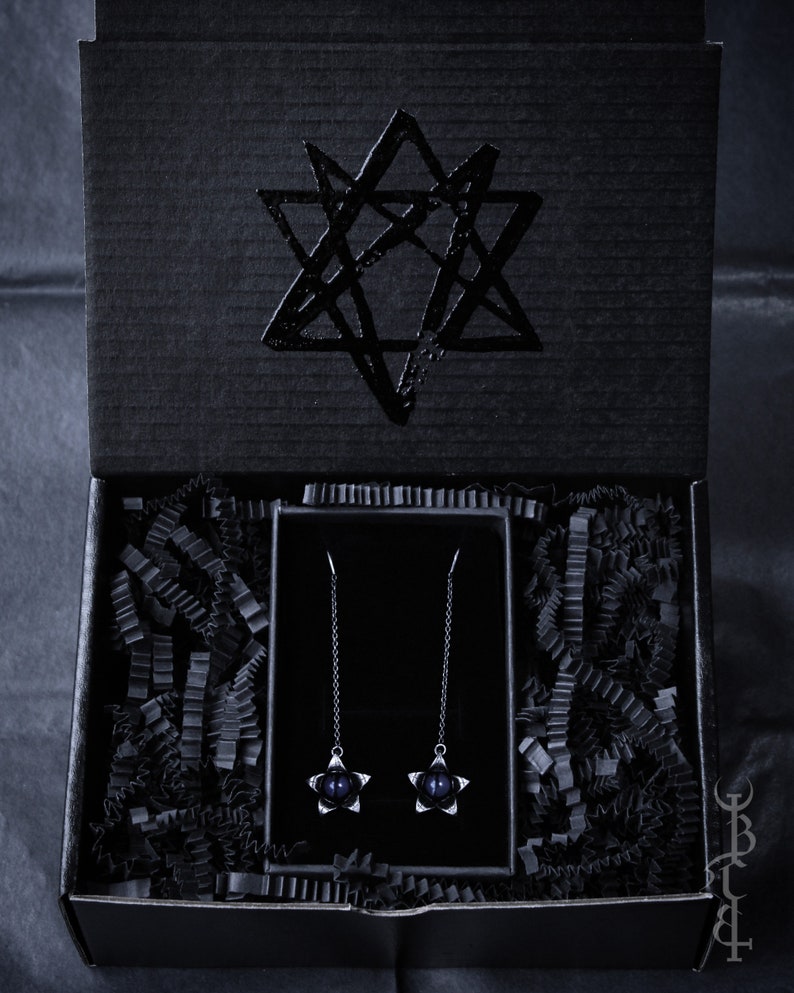 Black Pearl Threader Earrings ‘Belladonna' Nightshade, Poisonous Plants, Witchy, Pagan, Occult Jewelry image 9