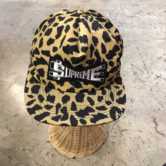 Supreme Leopard snapback