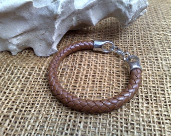 Braided leather bracelet (М63), Armreif, Pulsera, Bracelete, Armband, Braccialetto, Armring
