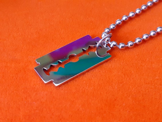 hot topic razor blade necklace