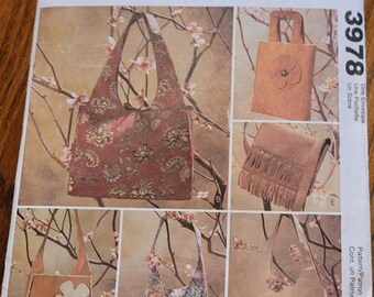 Bolsos y carteras de accesorios de moda McCall's sin cortar, modelo 3978