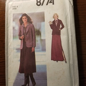 Vintage 70&#39;s Simplicity Misses sz 6 UNCUT Unlined jacket and skirt pattern 8774