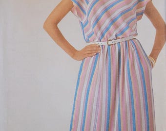 Patrón de vestido vintage raro, sin cortar, tallas 10, 12 y 14 para mujer, número 7525.