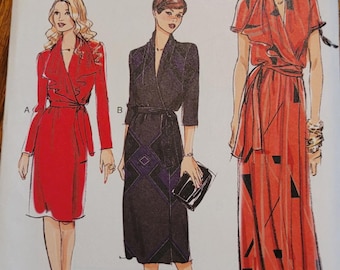 RARE OOP  Vogue Patterns Misses sizes 6-14 Uncut Dress and Belt Pattern V8827