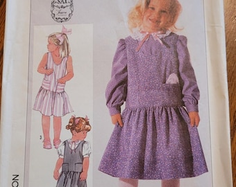 Patrón vintage sin cortar de Simplicity para vestidos infantiles talla 4 Gunne Sax Jessica, número 7725