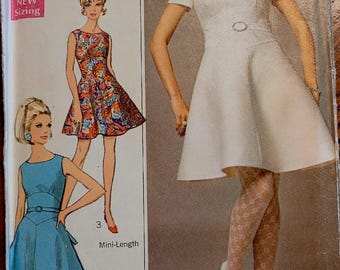 60's UNCUT Simplicity Misses sz 14 Designer Fashion Dress  Pattern 7574