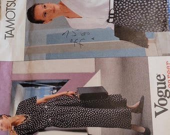Vintage Uncut Vogue Career Tamotsu Misses sz 8,10,12 Top and Skirt Pattern 2490