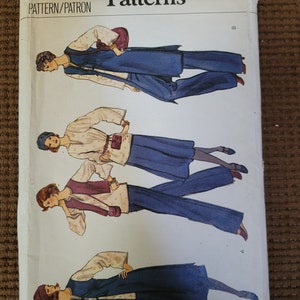 Vintage UNCUT 70&#39;s Vogue Misses sz 14 1/2 Vest, Top, Skirt and Pants Pattern 9545