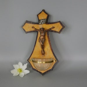 Vintage Art Deco Holy Water Font: Mid-Century Catholic Wall Decor