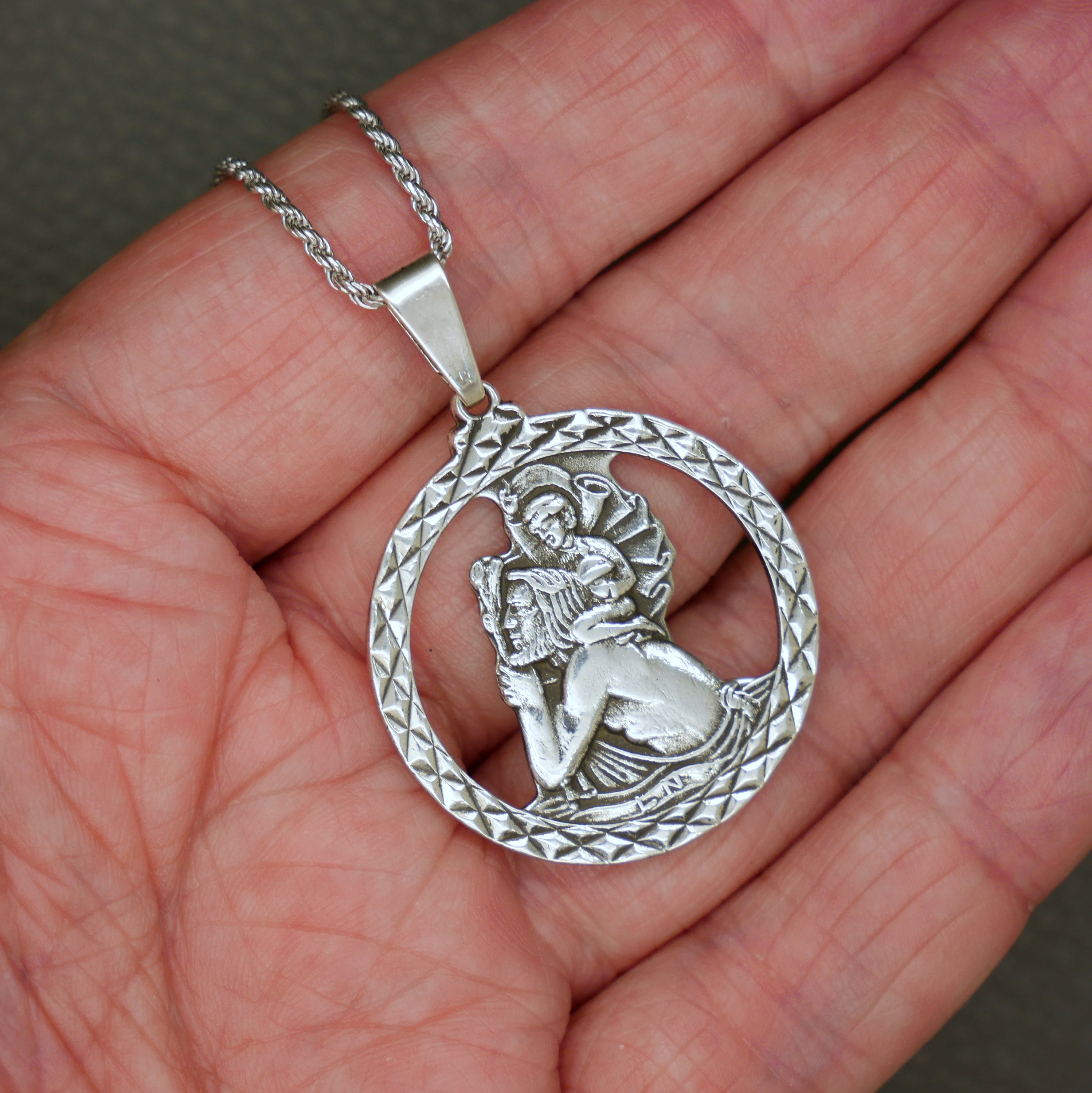 Collana Con Ciondolo A Forma Di Medaglia In Stile Vintage Di San Cristoforo Con Bordo Tagliato A Diamante In Argento Sterling, Gioielli Religiosi - Italia - Foto 9