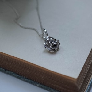 Rose Necklace in Sterling Silver