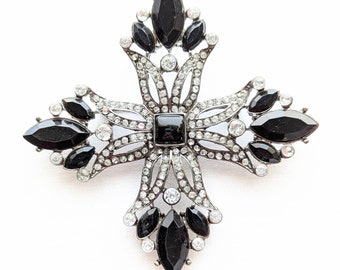 Vintage Maltese Cross Brooch Pin
