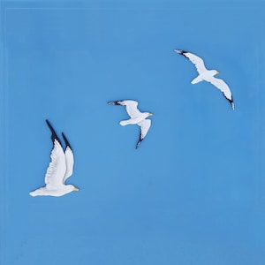 Handmade Wooden Seagulls in Flight Wall Art, Coastal Style Wall Decor, Beach Home Decor, Wall Hanging Bird Set 3, Nautical Sea-Themed Gift