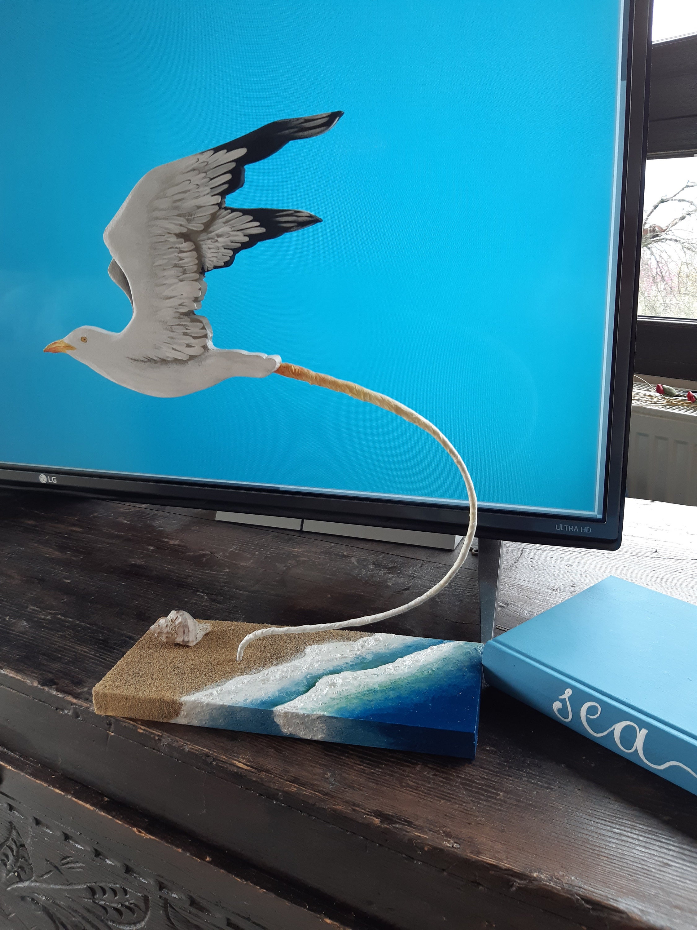 Fliegende holzgeschnitzte Möwe in weißem Stein oder Holz | Etsy