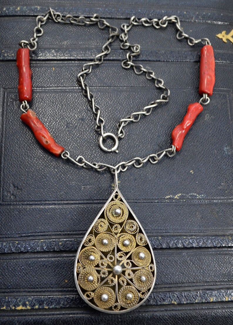 Antique Solid SILVER /& RED CORAL Filigree Drop Pendant with Handmade Chain Necklace