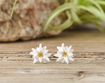 Edelweiss Flowers Earrings - White Flower Earrings - Floral Clay Earrings