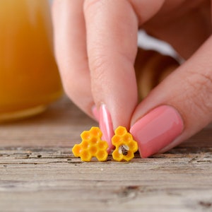 Miniature Honeybee Stud Earrings, Cute earrings, Animal Jewelry, Yellow Honeycomb, Honey Bee earrings, Titanium Earring, Unique Earrings