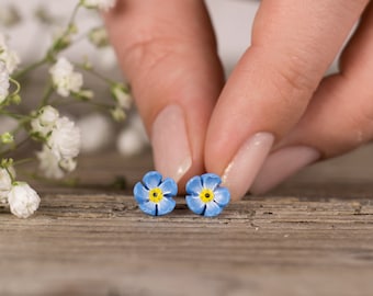 Forget me Nots Stud Earrings, Flower Earrings, Clay earring, Titanium Earrings, Unique Earrings, Gift for her, Clay Jewelry, Floral Earrings