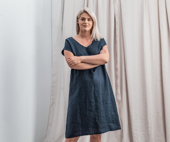 Linen dress. Royal blue dress. Plus size dress. V neck dress. Short sleeves dress. Summer dress. Decorated back dress.