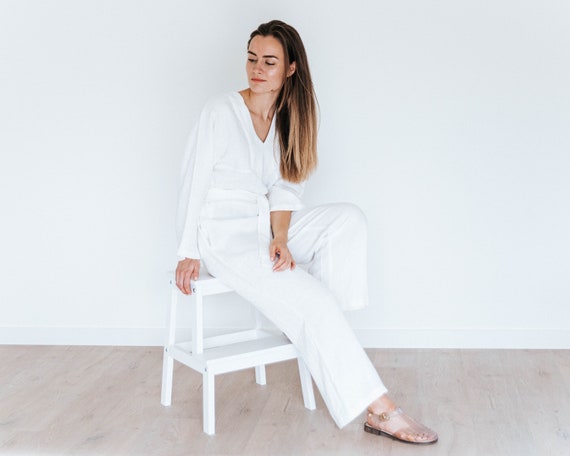 Linen jumpsuit. Soft linen daily cloth. Loose fit linen romper. Long sleeves linen overall.