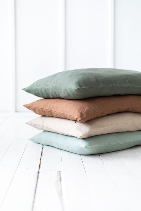 Prewashed linen pillow cover. Natural linen pillowcase with zipper. Linen pillow cover with envelope closure. Handmade pillow cover.