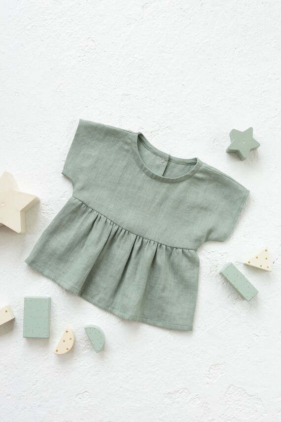 Girls linen Blouse in Dusty Mint color. Ruffled top for girls and toddlers. Casual summer children top for beach, birthday.