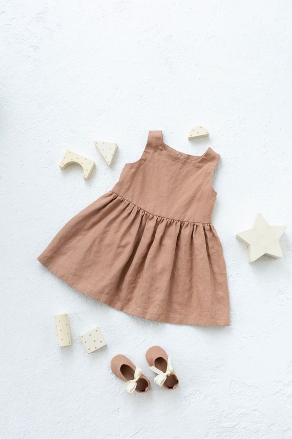 Girls linen dress sleeveless square neck in Dusty Peach color. Linen boho children dresss. Summer dress  for toddlers.