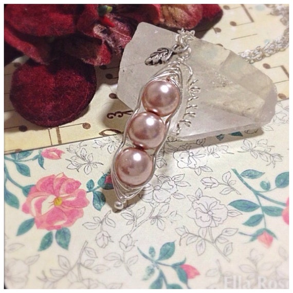 Peapod Necklace, Three Peas In A Pod Necklace, Pink, Peapod Jewellery, peas-in-a-pod, Peapod, Family, New Mum, Sister, Girls, Children,