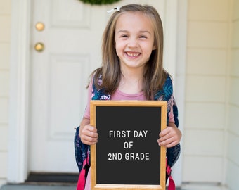 First Day of 2nd Grade Printable, Back to School Sign, 1st day of Second Grade, Photo Prop, Instant Download, Minimalist