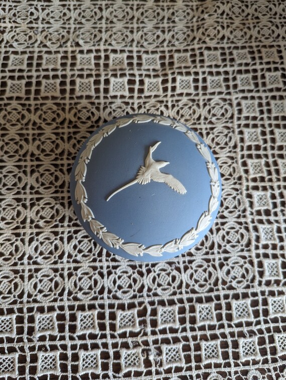 Antique Lovely Wedgwood Made in England Box - image 1