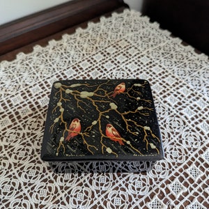 Vintage Russian Lacquerware Keepsake Box with Birds Lovely Details
