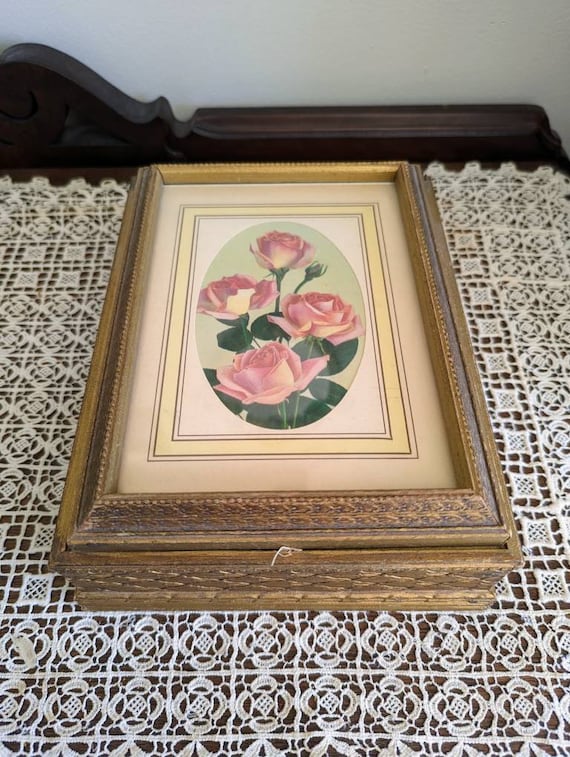 Vintage lovely floral Rose Wooden Dresser Jewelry 