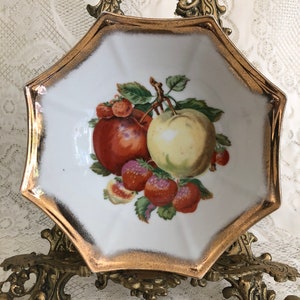 Vintage Fruit Berry Bowl