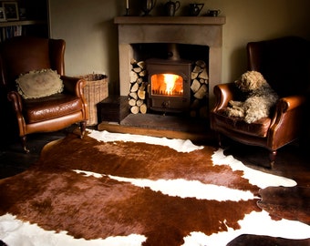 Premium Cowskin / Cowhide - Exquisite brown & white markings .