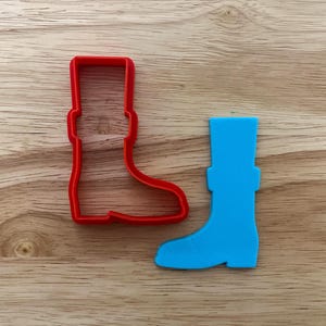 Leg in Boot Cookie Cutter – Fun Western or Fashion Boot Shape for Themed Parties, Rodeo Events, and Creative Baking