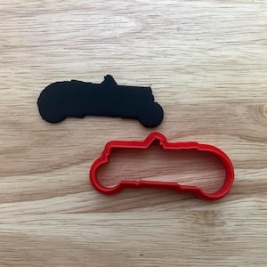 Roadster 102 Cookie Cutter – Classic Convertible Car Shape for Birthday Parties, Car Shows, and Vintage-Themed Baking