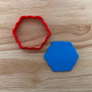 Vågig sexkantig kakform för modern bakning, organiska former och kreativa godisdesigner