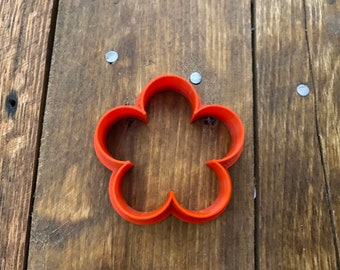 Five Petal Flower Shape Cookie Cutter – Elegant Design for Baking, Crafts, and Floral-Themed Projects