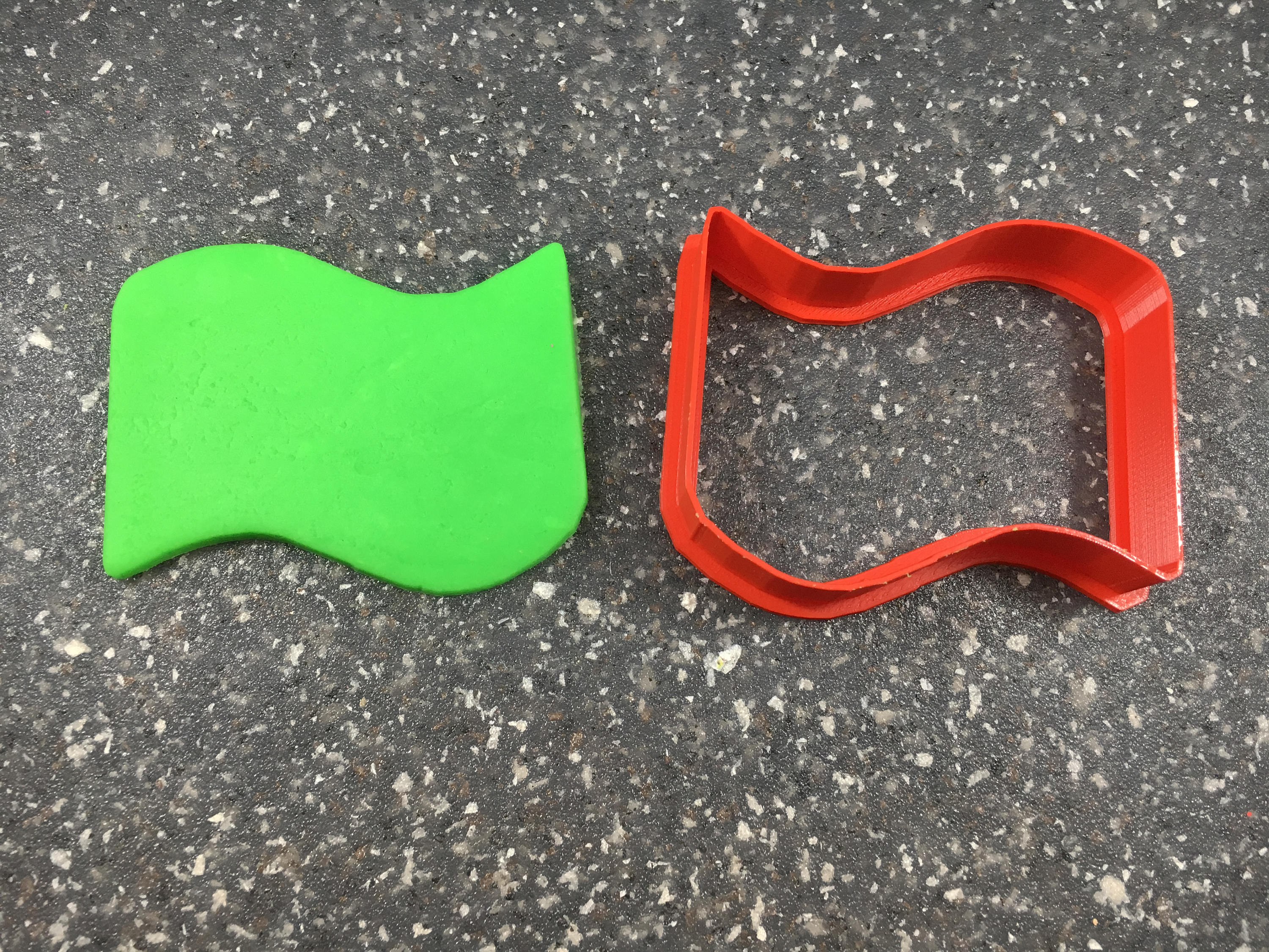 Waving Flag Shape Cutter