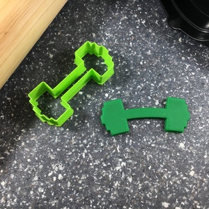 Dumbbell Weights Shape Cookie Cutter - Fitness-Themed Baking Tool for Creative Cookies & Crafts