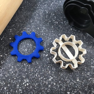 Gear Cutter – Unique Shape for Baking, Crafts, and Industrial-Themed Projects