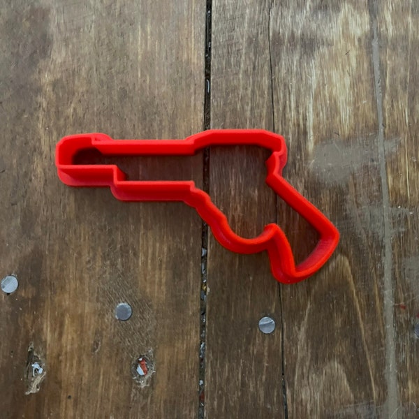 Revolver Gun Cookie Cutter - Lock and Load Your Baking Skills