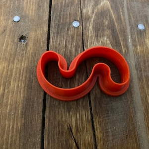 Squiggly Shape Cookie or Clay Cutter – Wavy Abstract Design for Fun Baking, Pottery, and Creative Craft Projects