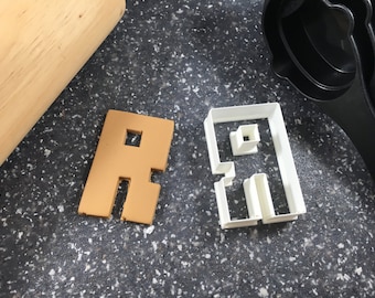 Block 'R' Font Cookie Cutter – Bold Design for Baking, Crafts, and Letter-Themed Projects