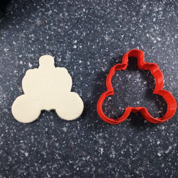 Carriage Cookie Cutter