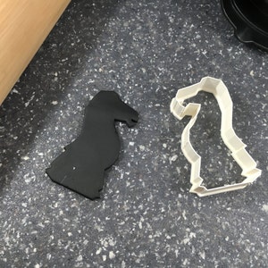 Tagliabiscotti a forma di pezzo degli scacchi a forma di cavaliere