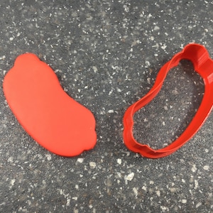Hot Dog in a Bun Cutter – Fun Shape for Baking, BBQ Parties, and Summer Treats