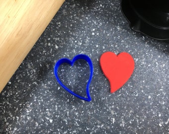 Cortador en forma de corazón curvo: una forma encantadora para hornear, hacer manualidades y proyectos románticos