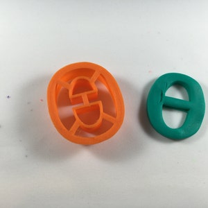 Cortador de galletas con símbolo matemático Theta