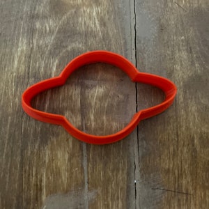 Ringed Planet Shape Cutter – Perfect for Space, Astronomy, and Themed Baking